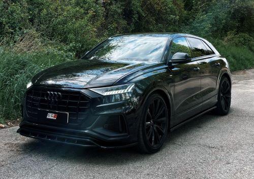 Aerodynamik Body Kit in hochglanz schwarz von Maxton design für den Audi Q8 - GG2 Fahrzeugtechnik