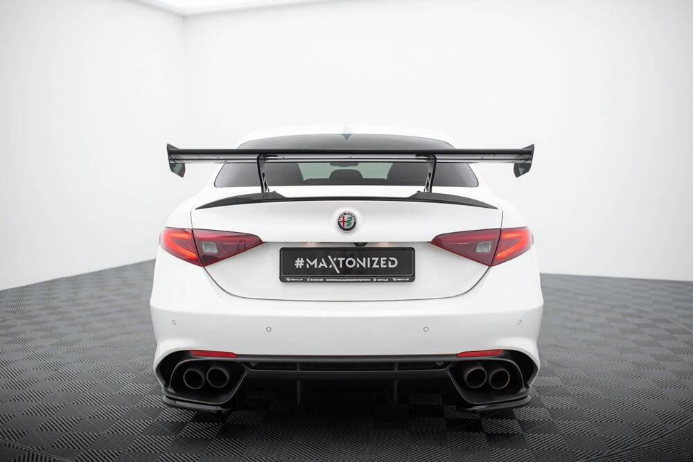 Carbon Heckspoiler für Alfa Romeo Giulia Quadrifoglio von Maxton Design