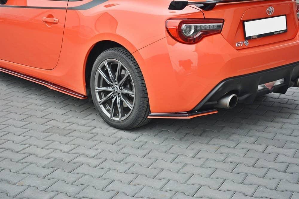 Seitliche Heck Diffusor Erweiterung V.2 für Toyota GT86 Facelift ZN6 von Maxton Design