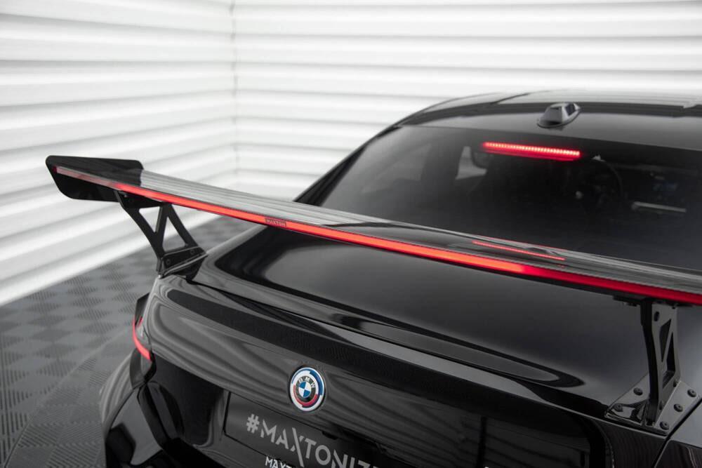 Carbon Heckspoiler mit LED Licht und Aufnahme außen für BMW M2 F87 von Maxton Design