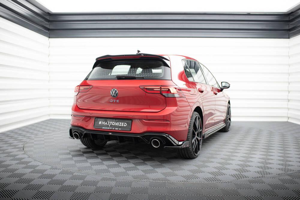 Heckdiffusor mit Endrohrblenden für VW Golf 8 GTE von Maxton Design